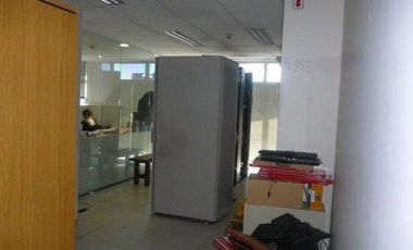 1100 m2 cubiertos mas 600 m2 descubiertos - 7 cocheras- Amoblada-Centro