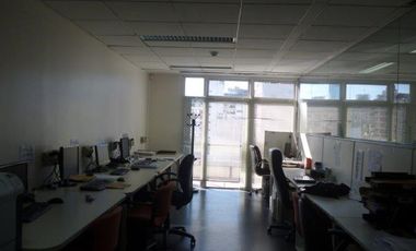 1100 m2 cubiertos mas 600 m2 descubiertos - 7 cocheras- Amoblada-Centro