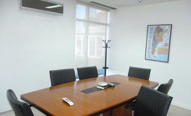 1100 m2 cubiertos mas 600 m2 descubiertos - 7 cocheras- Amoblada-Centro