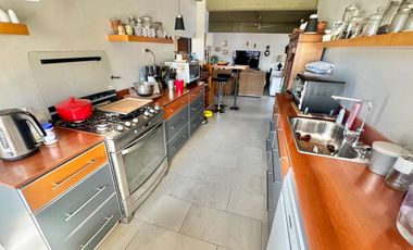 Casa estilo industrial en Villa Adelina