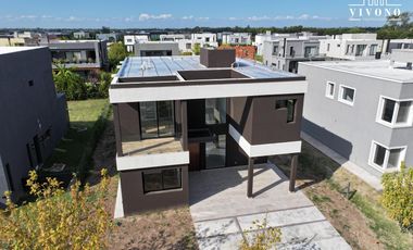Casa en Venta en Puertos del Lago Barrio Araucarias - A estrenar