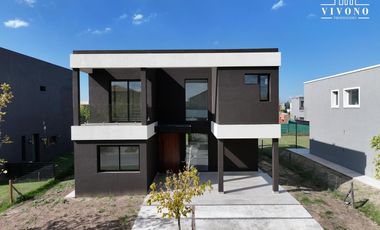 Casa en Venta en Puertos del Lago Barrio Araucarias - A estrenar