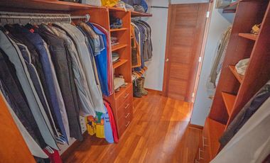 Dúplex en venta en Monterrico – 409 m² con 6 dormitorios y 5 cocheras