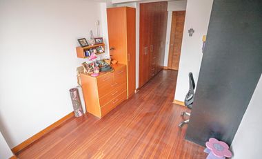 Dúplex en venta en Monterrico – 409 m² con 6 dormitorios y 5 cocheras