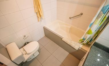 Dúplex en venta en Monterrico – 409 m² con 6 dormitorios y 5 cocheras