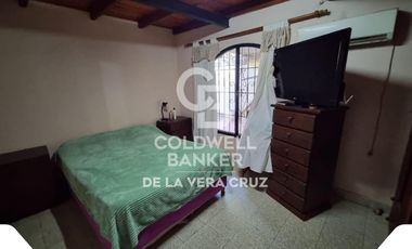 CASA EN SAUCE calle el Mate a 2 cuadras rio con patio piscina