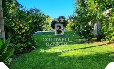 CASA EN SAUCE calle el Mate a 2 cuadras rio con patio piscina