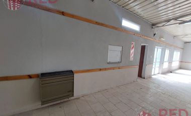 SE ALQUILA SALON