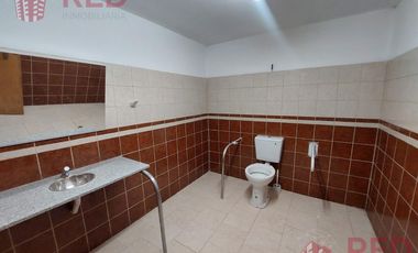 SE ALQUILA SALON