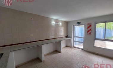 SE ALQUILA SALON