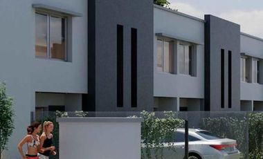 Venta / permuta | Casa 2 dormitorios con pileta | Paseo del Norte, Funes
