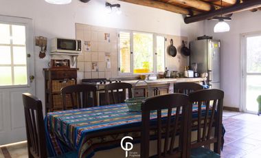 CASA QUINTA EN VENTA EN 20 DE JUNIO , PARQUE Y PILETA