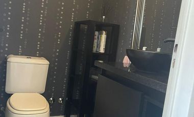 Casa 5 ambientes en dos plantas en venta- Barrancas de Iraola