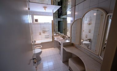 Departamento 4 ambientes en Belgrano con cochera doble y piscina