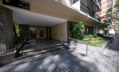 Departamento 4 ambientes en Belgrano con cochera doble y piscina