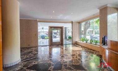 Departamento 4 ambientes en Belgrano con cochera doble y piscina