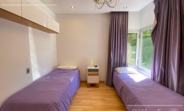 Casa en  venta  Altos de Hudson  1 Berazategui con piscina