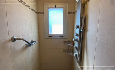 Casa en  venta  Altos de Hudson  1 Berazategui con piscina