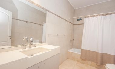 Alquiler - Casa - 5 ambientes - Barrio San Gabriel - Tigre .
