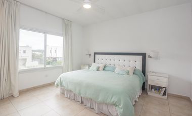 Alquiler - Casa - 5 ambientes - Barrio San Gabriel - Tigre .