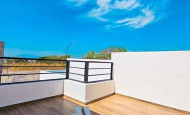Casa en Venta con Recámara en Planta baja Residencial Punto Rioja Colima