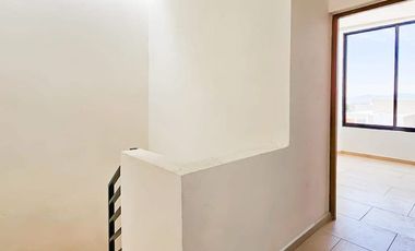 Casa en Venta con Recámara en Planta baja Residencial Punto Rioja Colima