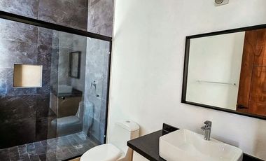 Casa en Venta con Recámara en Planta baja Residencial Punto Rioja Colima