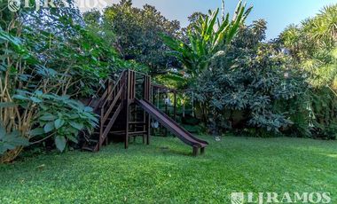 Casa en venta en San Isidro - Santa Rita - 5 dormitorios