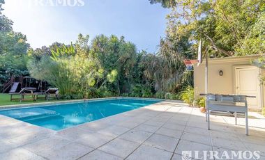 Casa en venta en San Isidro - Santa Rita - 5 dormitorios