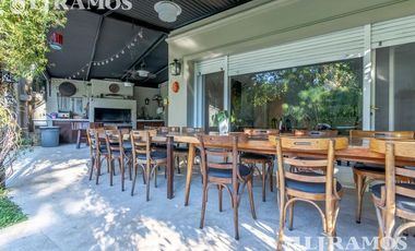 Casa en venta en San Isidro - Santa Rita - 5 dormitorios