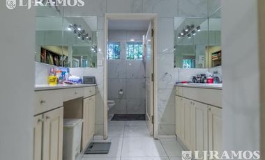 Casa en venta en San Isidro - Santa Rita - 5 dormitorios