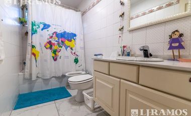 Casa en venta en San Isidro - Santa Rita - 5 dormitorios