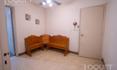 Casa en planta alta con cochera Santiago del Estero y Rivadavia