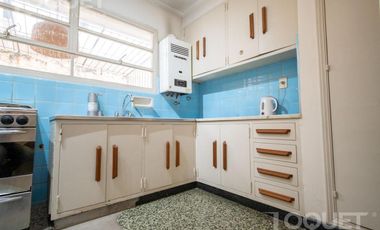 Casa en planta alta con cochera Santiago del Estero y Rivadavia