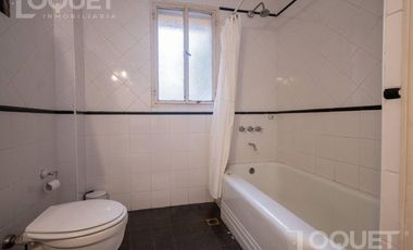 Casa en planta alta con cochera Santiago del Estero y Rivadavia