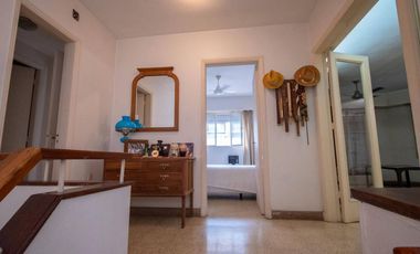 Casa en planta alta con cochera Santiago del Estero y Rivadavia