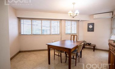 Casa en planta alta con cochera Santiago del Estero y Rivadavia