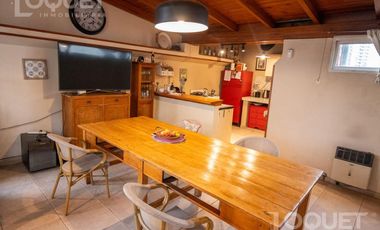 Casa en planta alta con cochera Santiago del Estero y Rivadavia