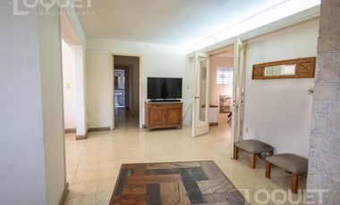 Casa en planta alta con cochera Santiago del Estero y Rivadavia