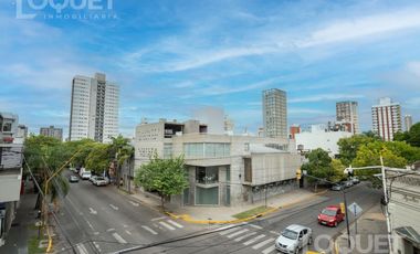 Casa en planta alta con cochera Santiago del Estero y Rivadavia