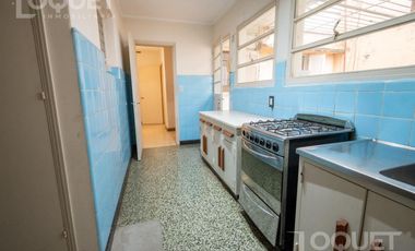 Casa en planta alta con cochera Santiago del Estero y Rivadavia