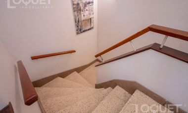 Casa en planta alta con cochera Santiago del Estero y Rivadavia