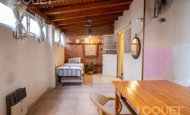 Casa en planta alta con cochera Santiago del Estero y Rivadavia