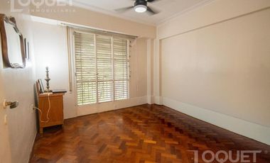 Casa en planta alta con cochera Santiago del Estero y Rivadavia