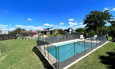Casa EN ALQUILER CANTON NORTE HERMOSO JARDIN y PISCINA