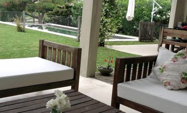 Casa en Alquiler Anual en Santa Bárbara!!