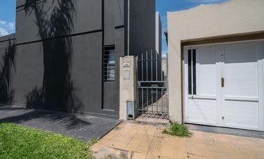 Casa interna No PH con 2 dormi y patio!