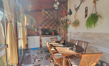 Casa - Lomas de Alberdi