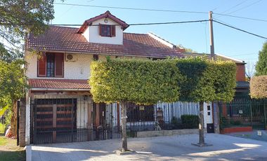 Casa - Lomas de Alberdi