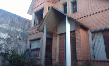 Chalet a terminar 4AMB *8,66x37*